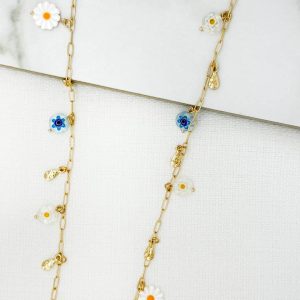 Envy Daisy Charm Necklace