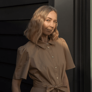 Chalk Holly Dress | Caramel