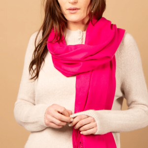 Tilley & Grace Cashmere-Mix Pashmina In Fuchsia